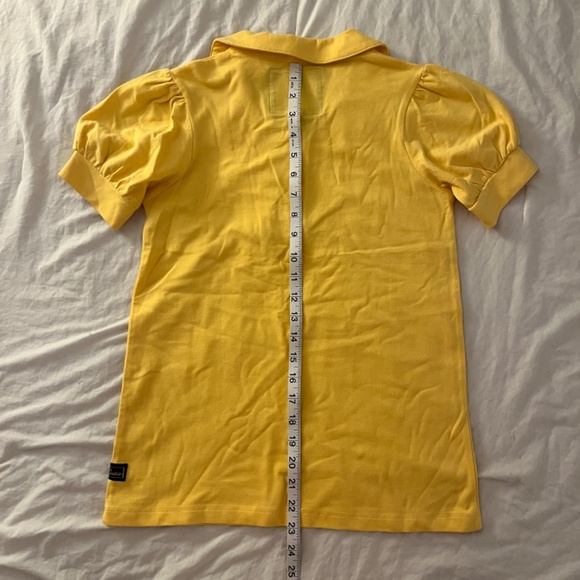 Vintage Y2K Kamiseta yellow button-up puff sleeve t-shirt - women's medium - Picture 5 of 5